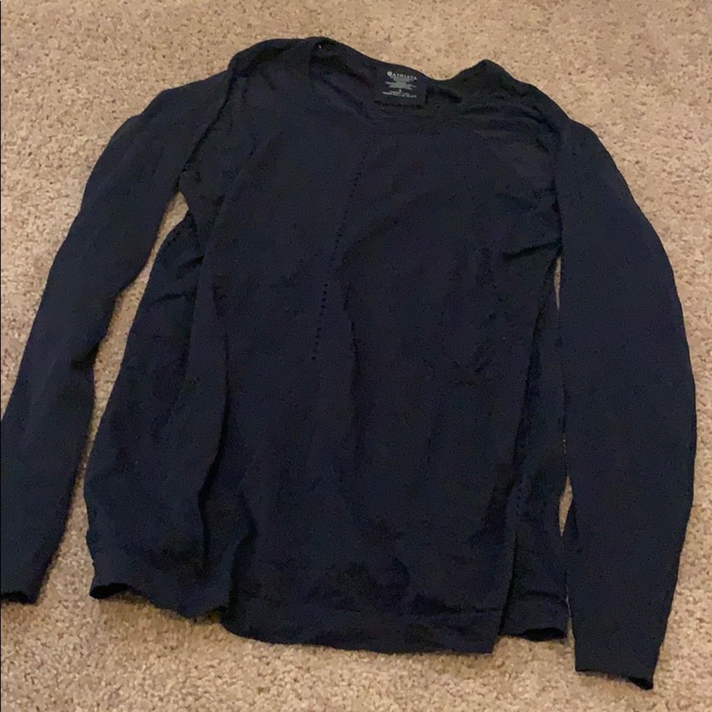 Athleta black form fitting black workout top